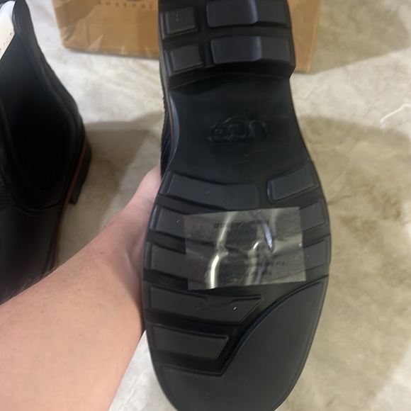 UGGS Black Boots M Matheson Size 11 NIB NBW - Picture 4 of 5